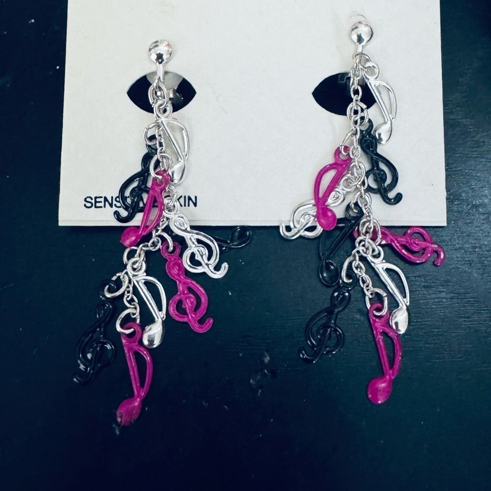 Music Musical Notes Cascading Earrings - Picture 1 of 4